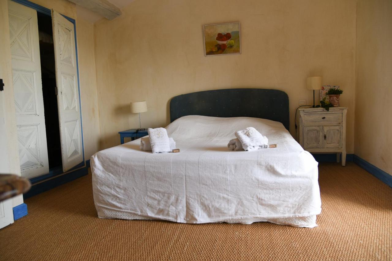 La Bergerie De L'Etang Bed & Breakfast Montels  Phòng bức ảnh